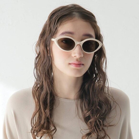 Celine Women Sunglasses Ivory Khaki Cat Eye CL40264U THIN 25N BRAND NEW main image 7